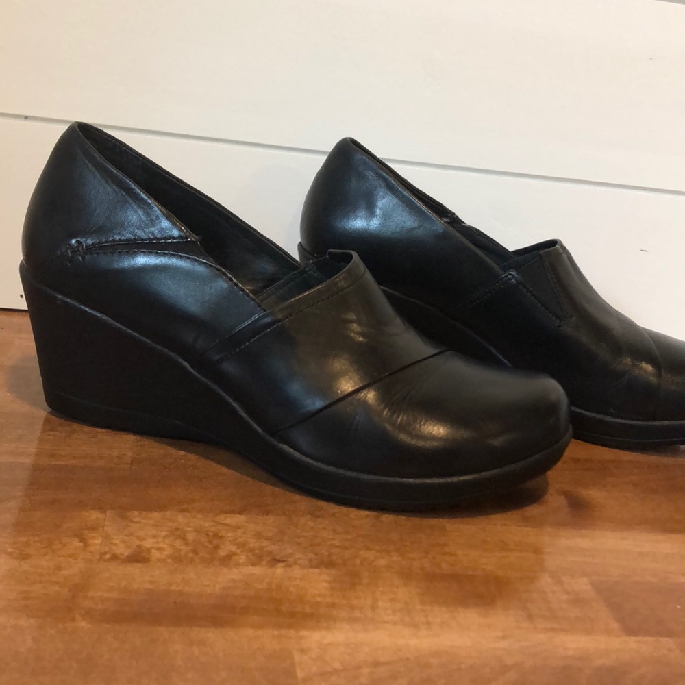Dansko wedge shoe.